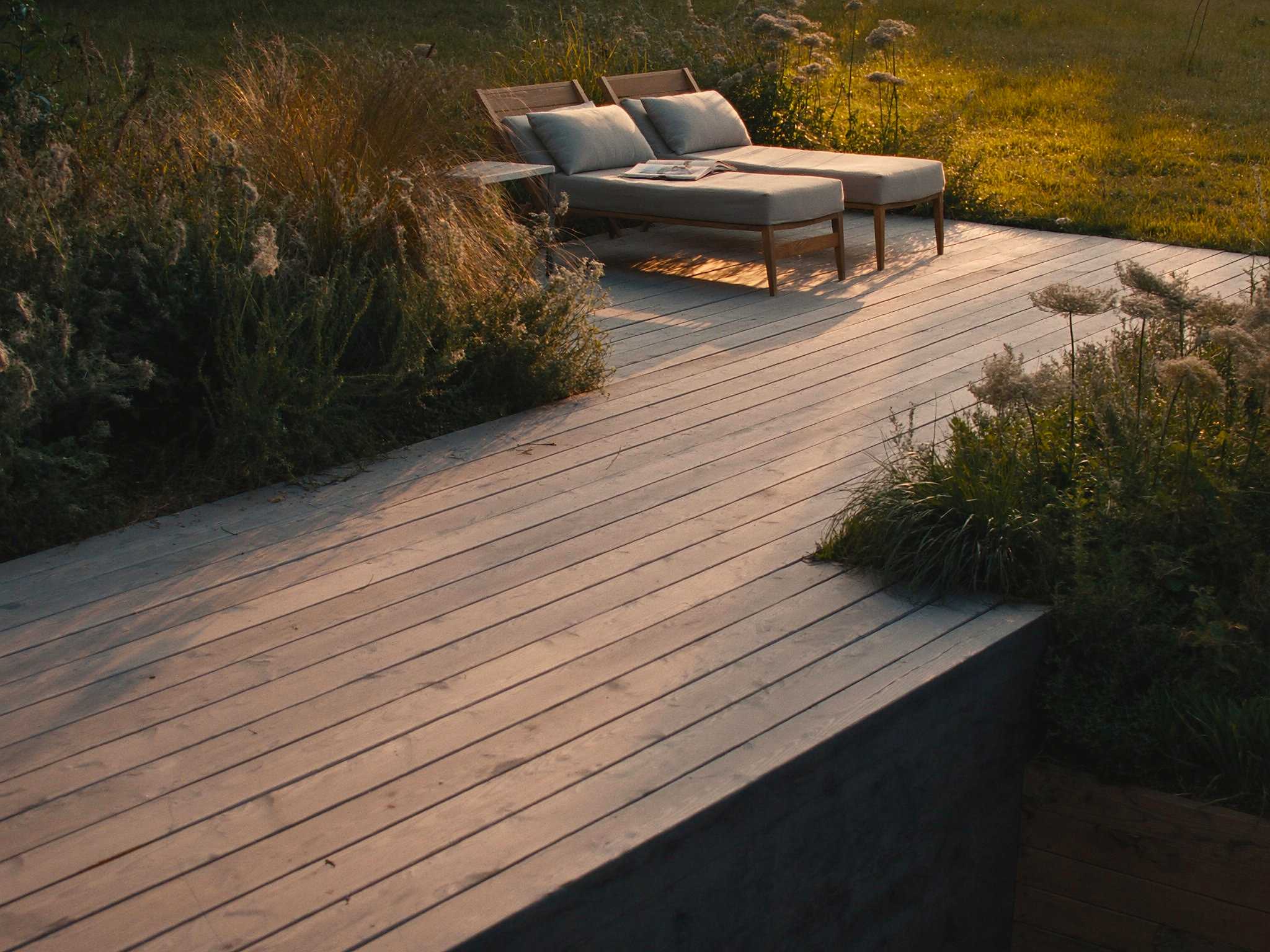 04.04 Decking