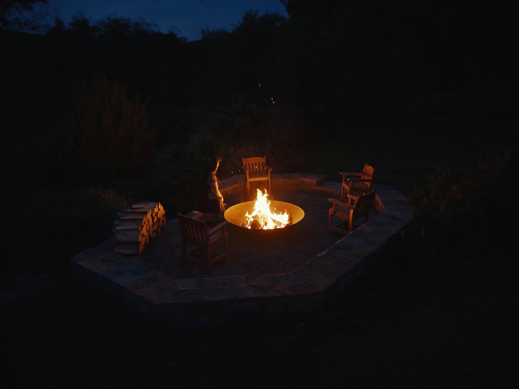 04.09  Fire pit