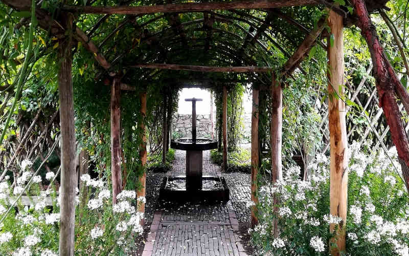 Giardini Medievali della Rocca di Angera