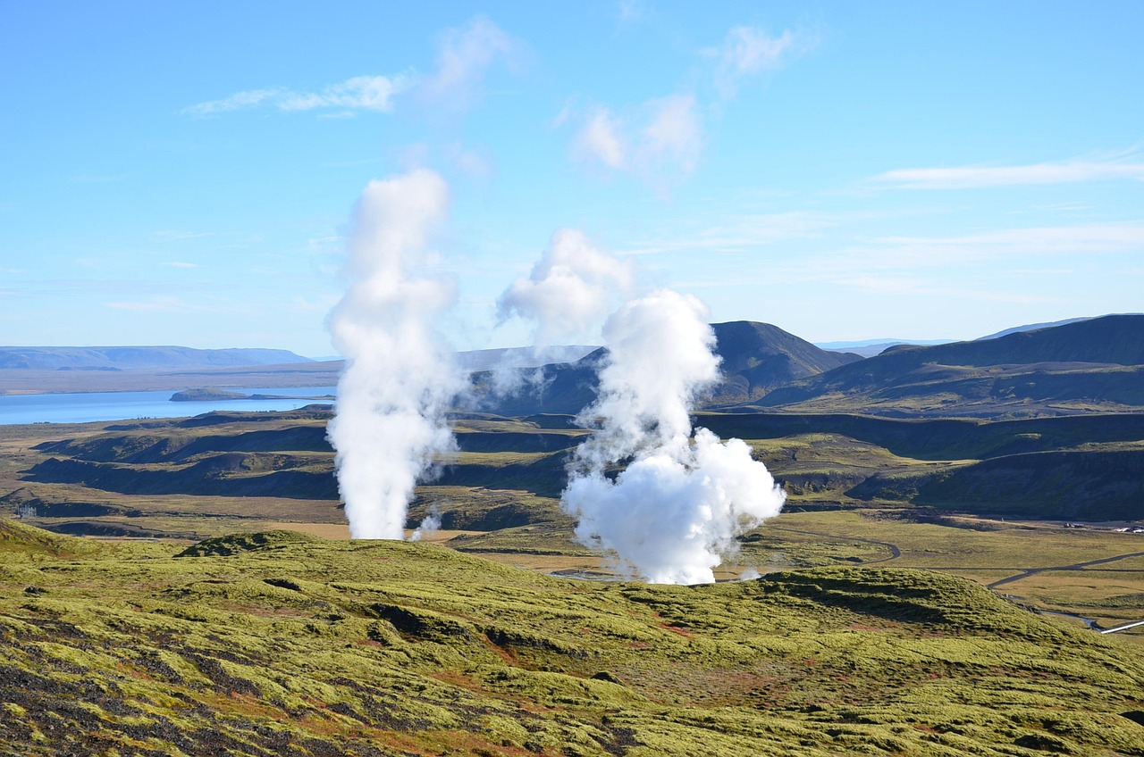 L’energia del vento che soffia sotto terra: come le pompe di calore geotermiche accoppiate all’eolico offshore stanno riscrivendo i consumi industriali del Nord Italia